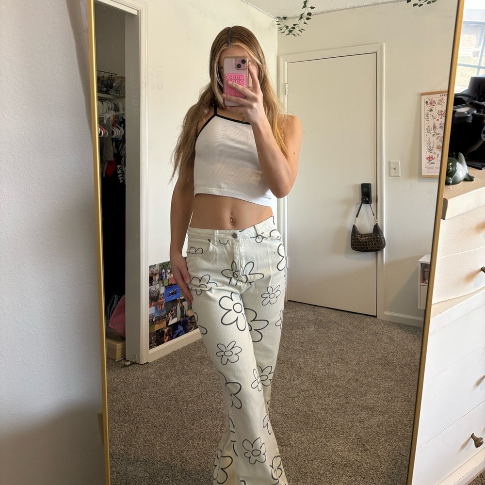 white/cream jeans with flowers